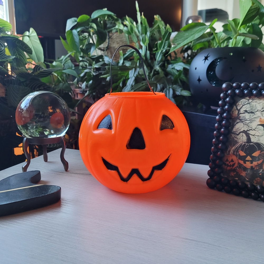 1980 Vintage Jack-O'-Lantern Blow Mold Candy Bucket